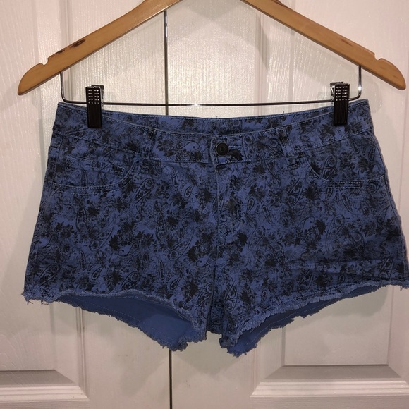 Paisley Jean Shorts 🌻 - Picture 1 of 4